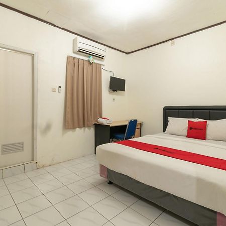 Reddoorz Near Pondok Indah Water Park จาการ์ตา ภายนอก รูปภาพ